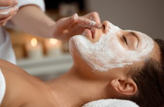 Güneşten Kaynaklanan Cilt Yaşlanmasını Önlemek İçin Doğal Yöntemler